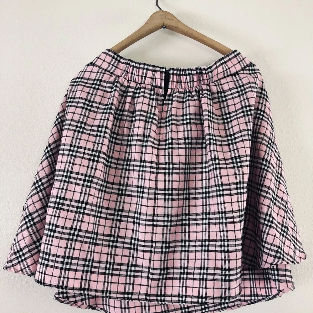 Hot Topic Pink and Black Plaid Skater Skirt - Picture 3 of 4